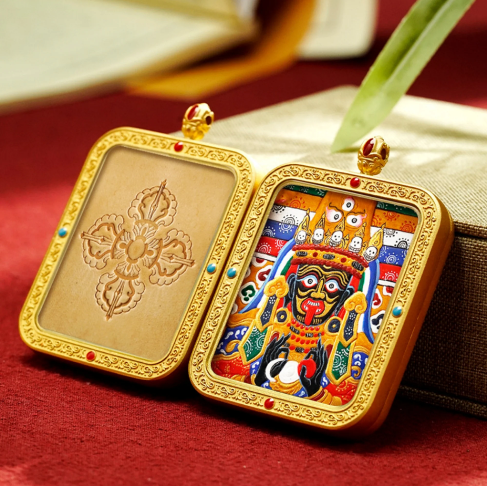 Fanchen·Hand-Carved Thangka Buddha Pendant Necklace with Brass Gawu Box